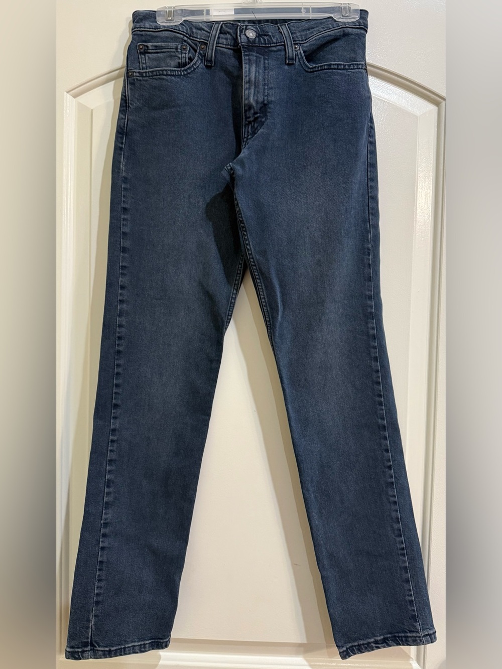 Levi's Men's Slim Straight Jeans in Medium Indigo